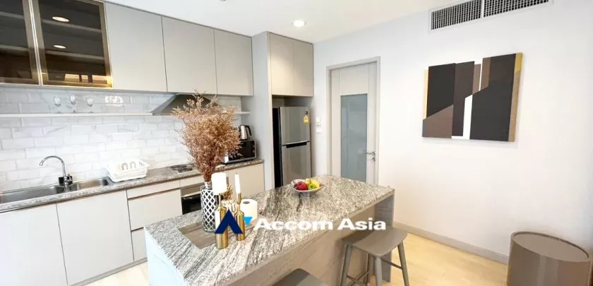 5  3 br Apartment For Rent in Ploenchit ,Bangkok BTS Ploenchit at Set on Landscape Court Yard AA28325