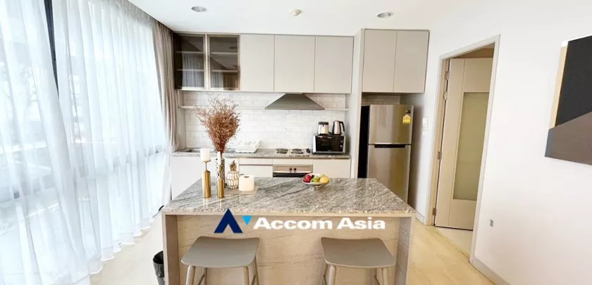 4  3 br Apartment for rent and sale in Ploenchit ,Bangkok BTS Ploenchit at Set on Landscape Court Yard AA28325