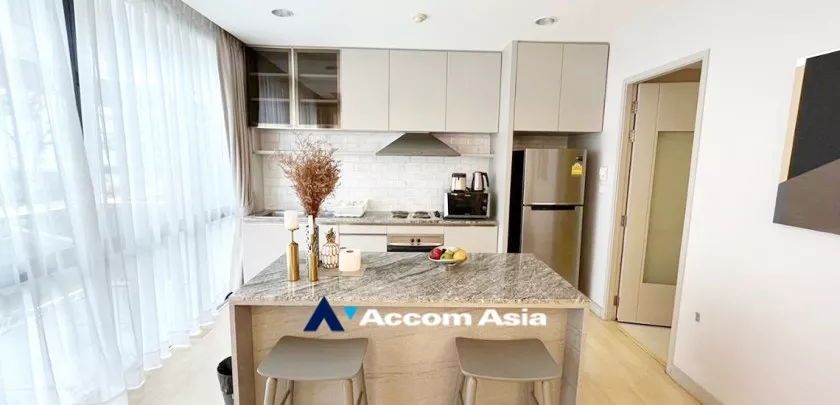 4  3 br Apartment For Rent in Ploenchit ,Bangkok BTS Ploenchit at Set on Landscape Court Yard AA28325
