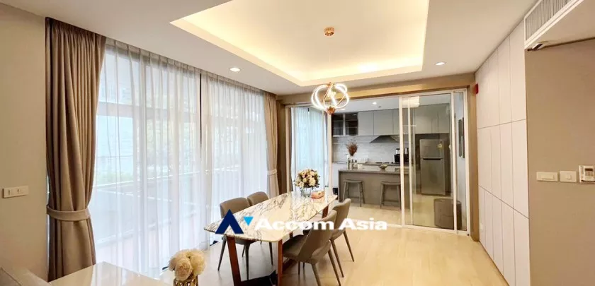 6  3 br Apartment For Rent in Ploenchit ,Bangkok BTS Ploenchit at Set on Landscape Court Yard AA28325