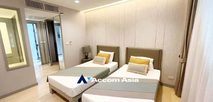 12  3 br Apartment For Rent in Ploenchit ,Bangkok BTS Ploenchit at Set on Landscape Court Yard AA28325