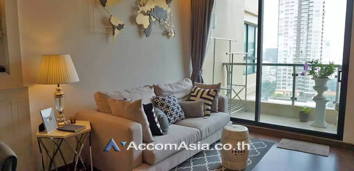 unit 1 Bedroom  Condominium For Sale in Sathorn, Bangkok  near BTS Chong Nonsi - MRT Lumphini (AA28332)