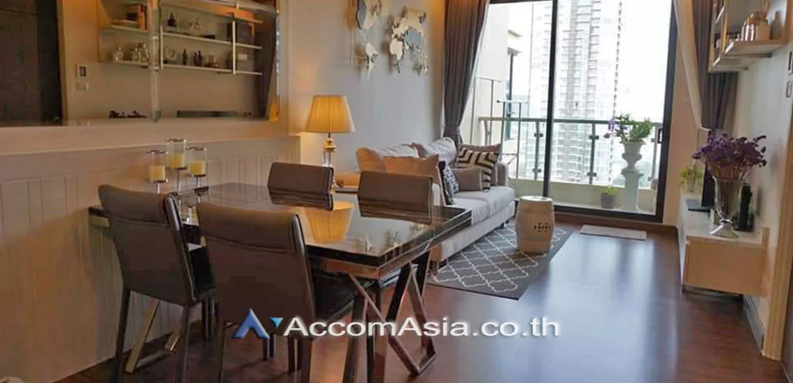  1 Bedroom  Condominium For Sale in Sathorn, Bangkok  near BTS Chong Nonsi - MRT Lumphini (AA28332)