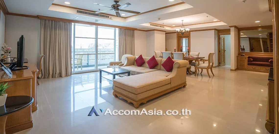 unit 2 Bedrooms  Apartment For Rent in Sukhumvit, Bangkok  near BTS Phrom Phong (AA28336)