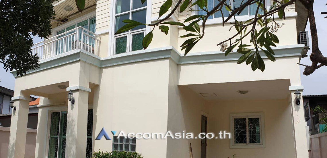 unit 3 Bedrooms  House For Rent & Sale in Sukhumvit, Bangkok  near BTS Thong Lo (AA28339)