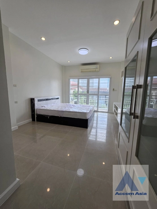 13  3 br House for rent and sale in Sukhumvit ,Bangkok BTS Thong Lo AA28339