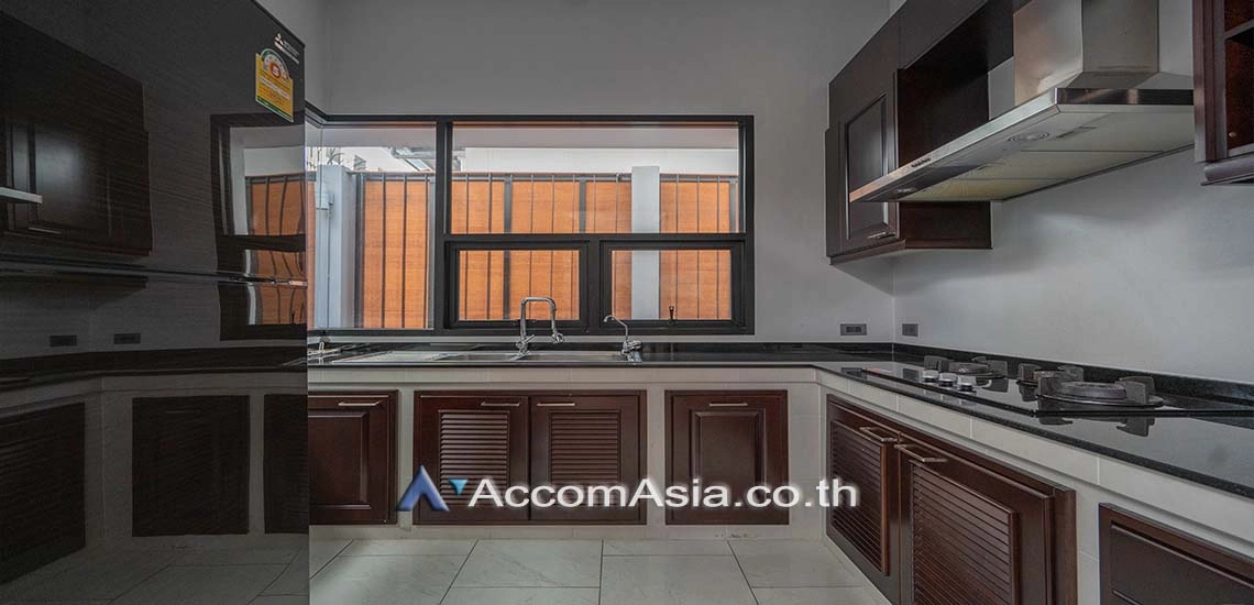 23  6 br House for rent and sale in Sukhumvit ,Bangkok BTS Phrom Phong AA28343