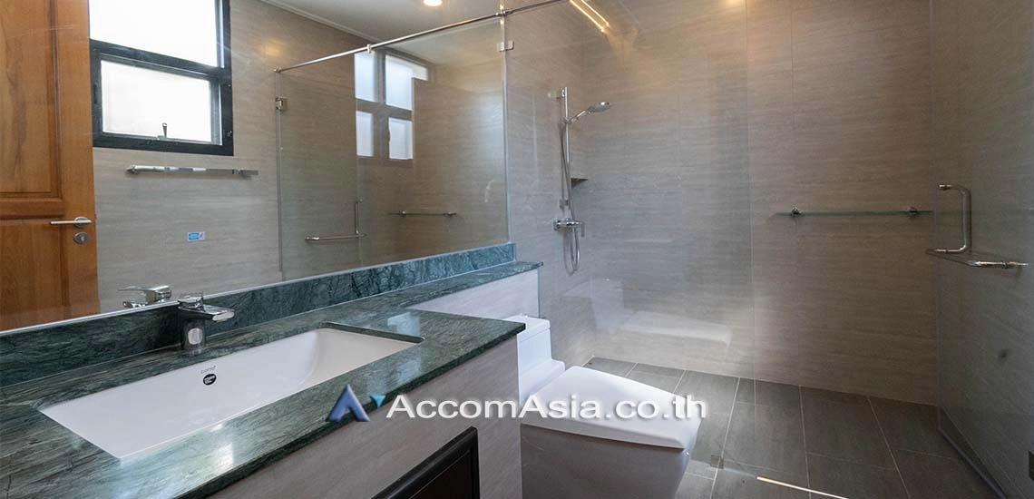 21  6 br House for rent and sale in Sukhumvit ,Bangkok BTS Phrom Phong AA28343