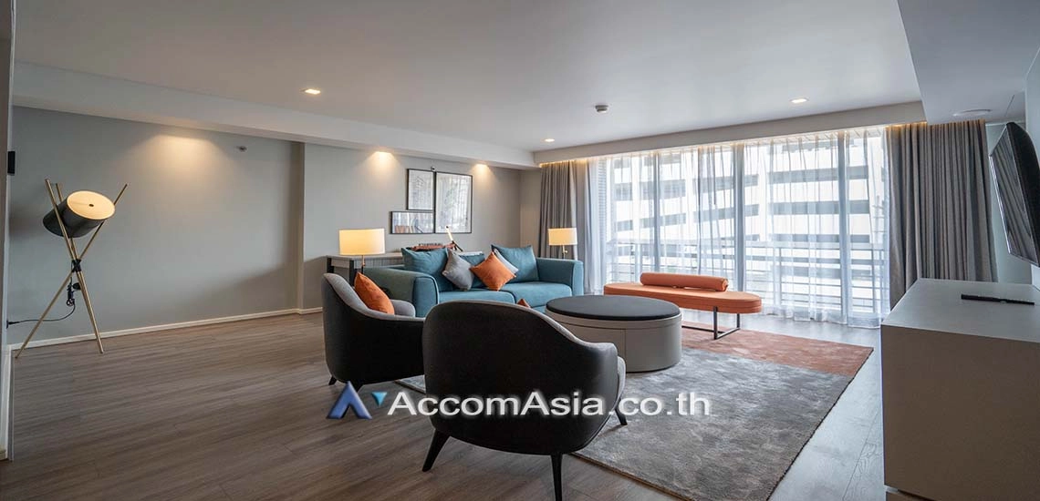 unit 3 Bedrooms  Apartment For Rent in Sukhumvit, Bangkok  near BTS Thong Lo (AA28349)