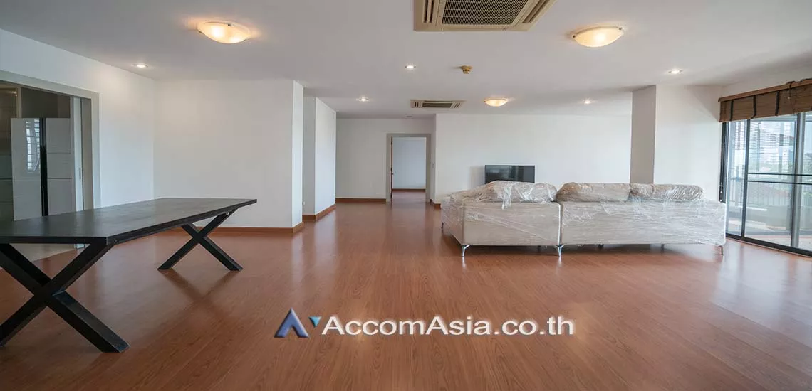  1  3 br Condominium For Rent in Sukhumvit ,Bangkok BTS Ekkamai at Cross Creek AA28350