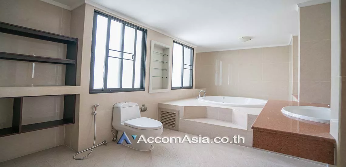 7  3 br Condominium For Rent in Sukhumvit ,Bangkok BTS Ekkamai at Cross Creek AA28350