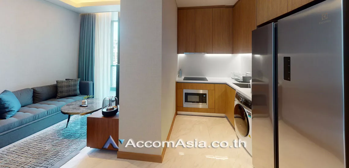 Pet friendly |  2 Bedrooms  Apartment For Rent in Ploenchit, Bangkok  near BTS Ratchadamri (AA28353)