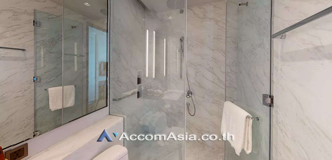 6  2 br Apartment For Rent in Ploenchit ,Bangkok BTS Ratchadamri at Unique Luxuary Residence AA28353
