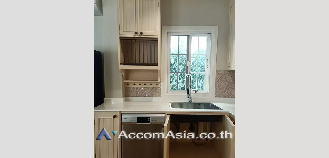 6  4 br House For Rent in Bangna ,Bangkok  at Fantasia Villa 4 AA28365