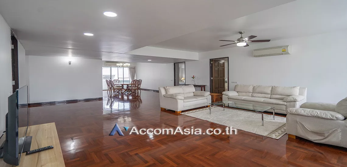  1  3 br Apartment For Rent in Sukhumvit ,Bangkok BTS Phrom Phong at The comfortable low rise residence AA28367