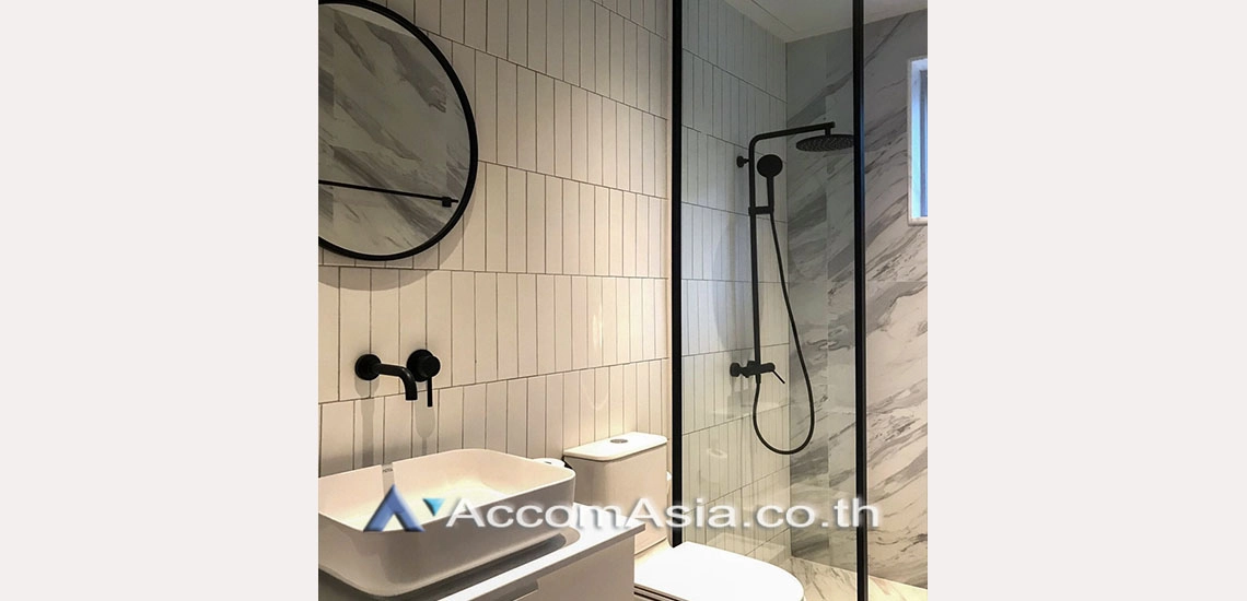 16  2 br Townhouse for rent and sale in Sukhumvit ,Bangkok BTS Thong Lo AA28373