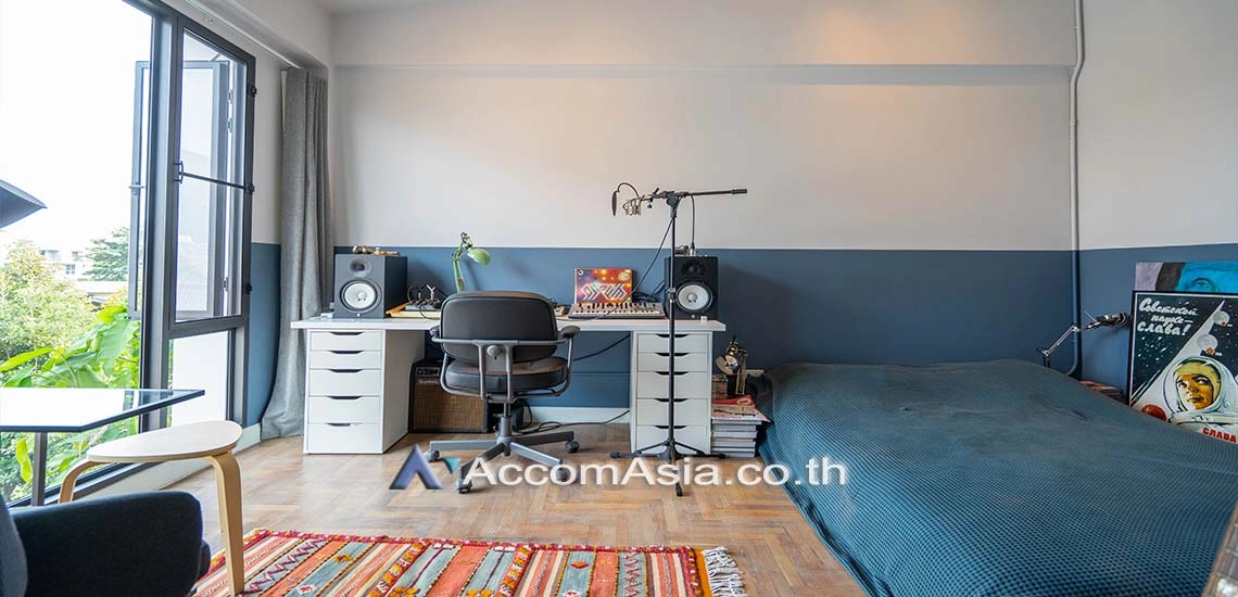 5  4 br Townhouse for rent and sale in Sukhumvit ,Bangkok BTS Phra khanong AA28377