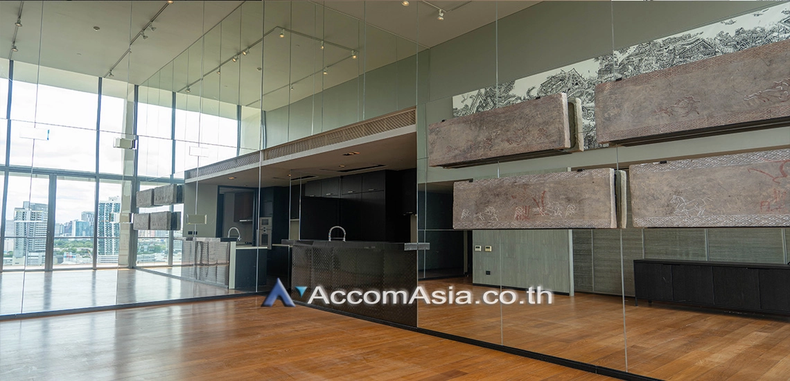  3 Bedrooms  Condominium For Rent in Sathorn, Bangkok  near BTS Chong Nonsi - MRT Lumphini (AA28387)