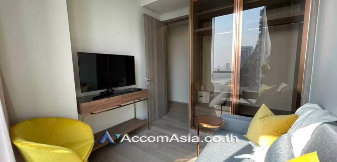  3 Bedrooms  Condominium For Rent in Sukhumvit, Bangkok  near BTS Asok - MRT Sukhumvit (AA28391)