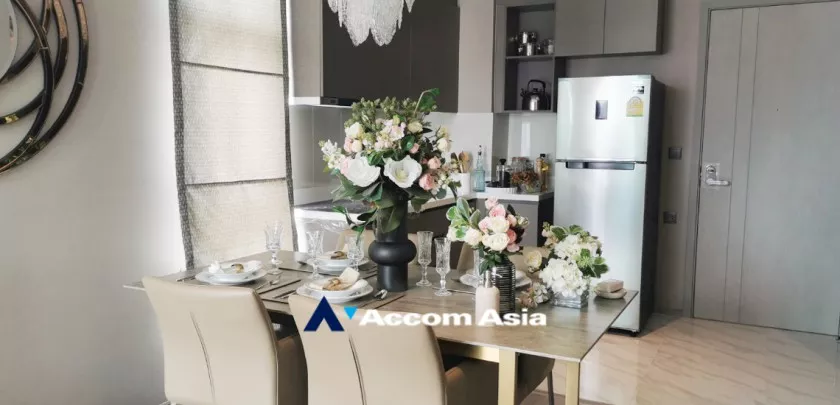  2 Bedrooms  Condominium For Rent & Sale in Sukhumvit, Bangkok  near BTS Ekkamai (AA28397)