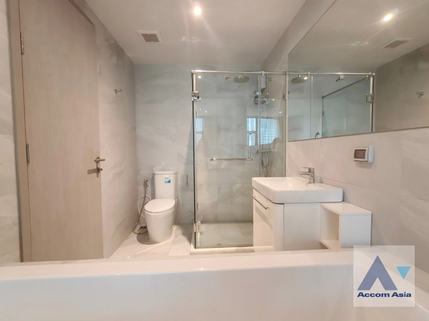 12  2 br Condominium for rent and sale in Sukhumvit ,Bangkok BTS Ekkamai at Rhythm Ekkamai AA28397