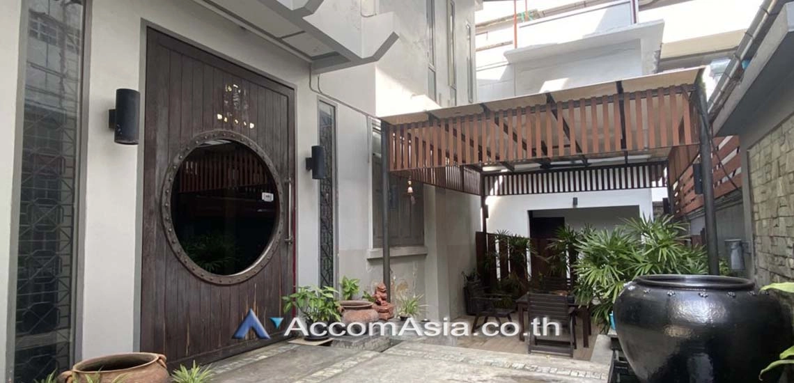 Home Office |  House For Rent in Silom, Bangkok  near BTS Chong Nonsi (AA28400)
