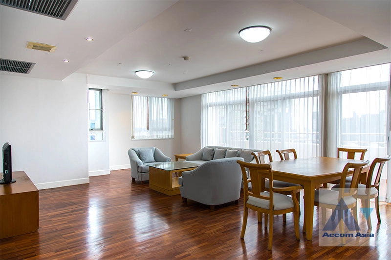 Pet friendly |  Residences in mind Apartment  2 Bedroom for Sale & Rent BTS Phrom Phong in Sukhumvit Bangkok