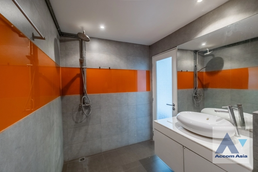 12  3 br Condominium for rent and sale in Sukhumvit ,Bangkok MRT Queen Sirikit National Convention Center at Monterey Place AA28408