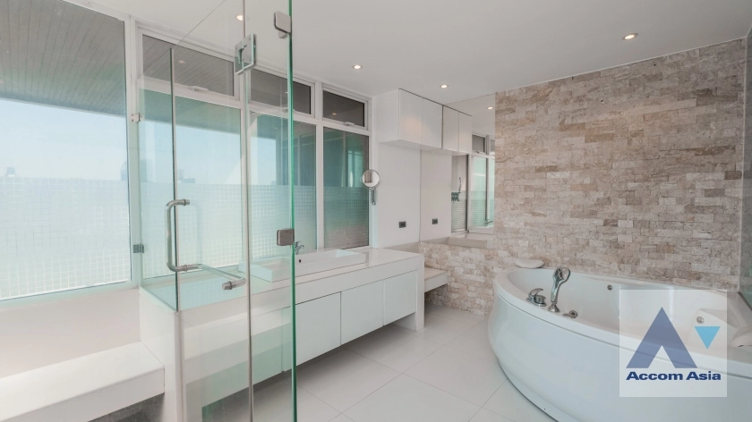 22  3 br Condominium for rent and sale in Sukhumvit ,Bangkok MRT Queen Sirikit National Convention Center at Monterey Place AA28408