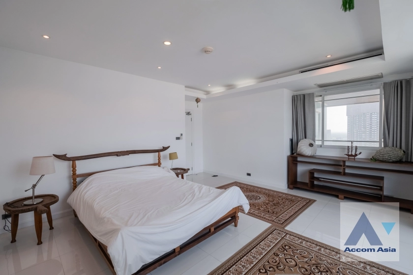 23  3 br Condominium for rent and sale in Sukhumvit ,Bangkok MRT Queen Sirikit National Convention Center at Monterey Place AA28408