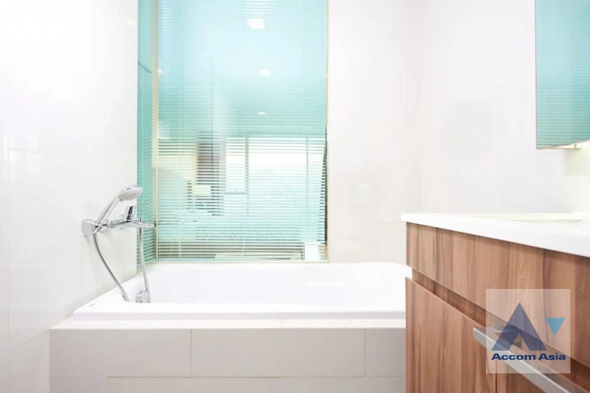 13  2 br Condominium for rent and sale in Sukhumvit ,Bangkok BTS Phrom Phong at Via 31 AA28410