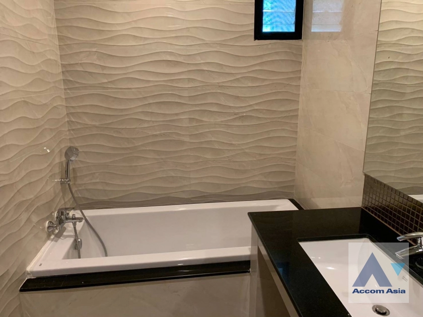 7  2 br House for rent and sale in Sukhumvit ,Bangkok BTS Phrom Phong at Adorable House with BBQ Garden AA28412