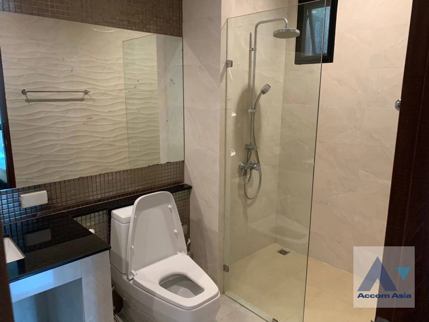 5  2 br House for rent and sale in Sukhumvit ,Bangkok BTS Phrom Phong at Adorable House with BBQ Garden AA28412