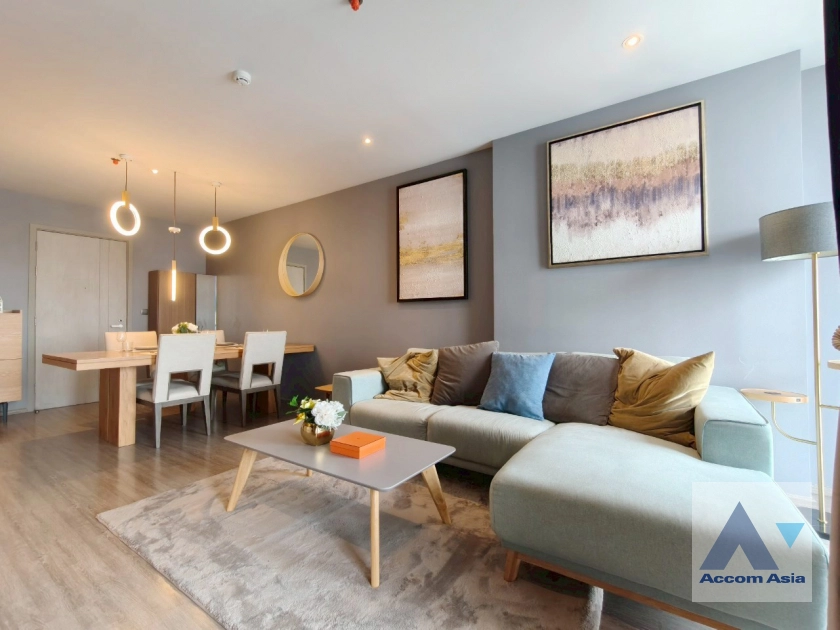 unitRhythm Ekkamai Condominium