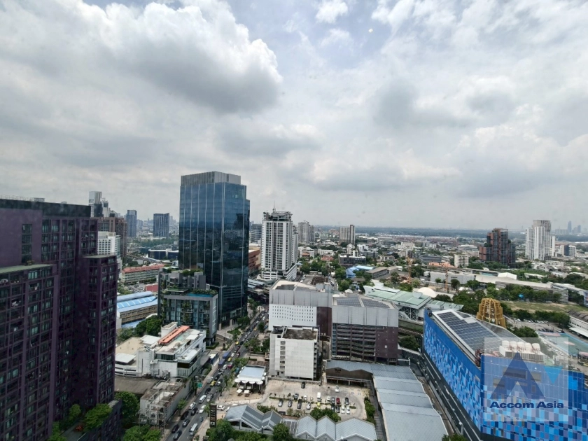 20  3 br Condominium for rent and sale in Sukhumvit ,Bangkok BTS Ekkamai at Rhythm Ekkamai AA28414