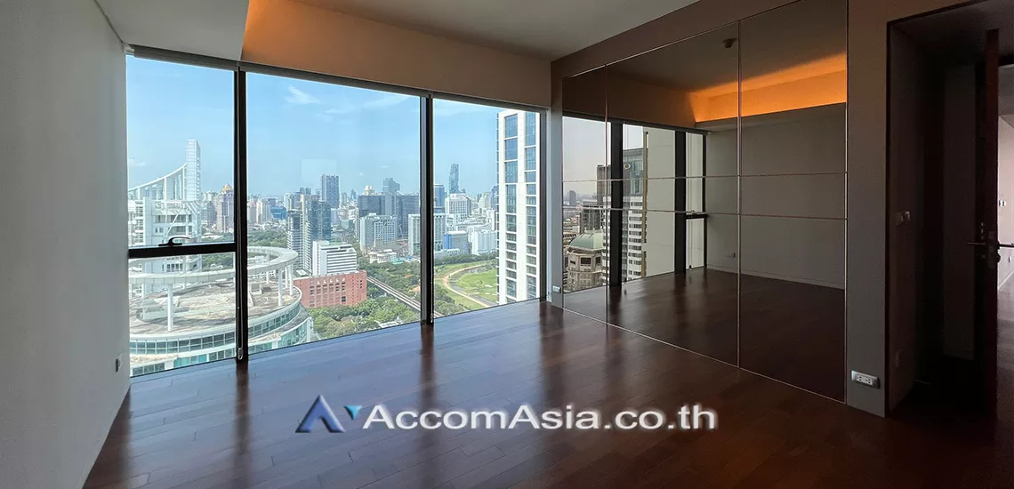 7  2 br Condominium For Rent in Ploenchit ,Bangkok BTS Ratchadamri at Hansar Residence AA28418