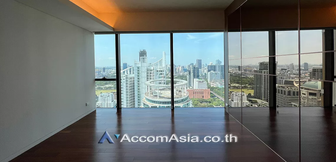 8  2 br Condominium For Rent in Ploenchit ,Bangkok BTS Ratchadamri at Hansar Residence AA28418