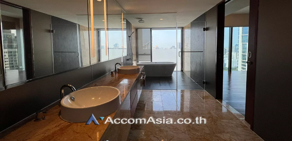 18  2 br Condominium For Rent in Ploenchit ,Bangkok BTS Ratchadamri at Hansar Residence AA28418