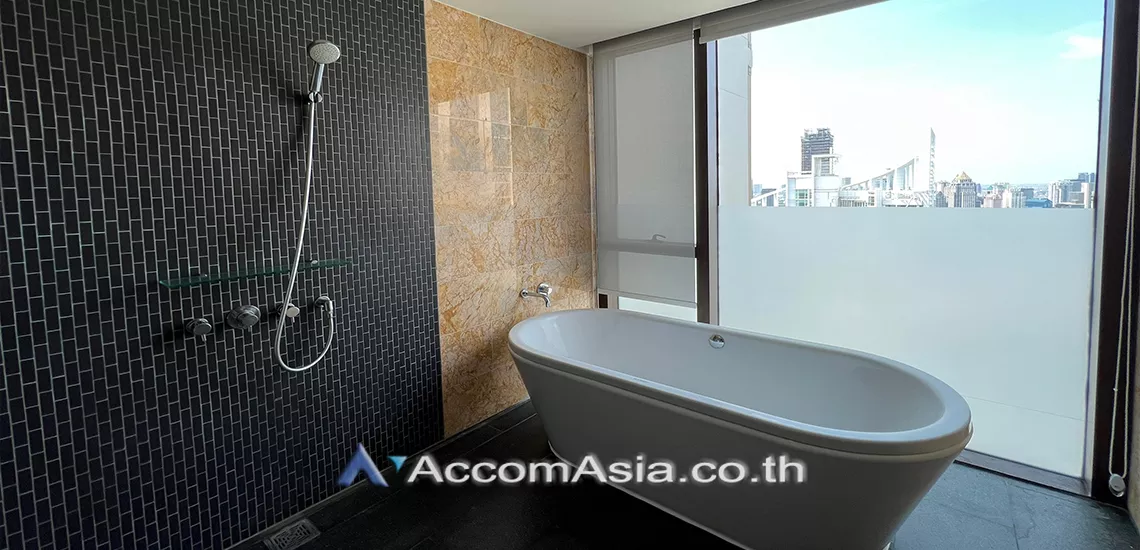 23  2 br Condominium For Rent in Ploenchit ,Bangkok BTS Ratchadamri at Hansar Residence AA28418