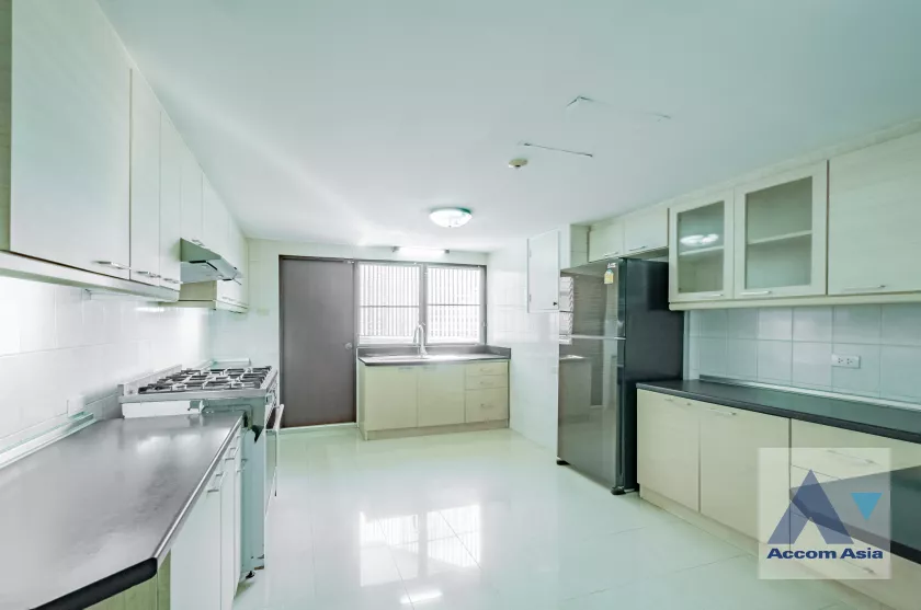 6  3 br Apartment For Rent in Sukhumvit ,Bangkok BTS Phrom Phong at Family Size Desirable AA28421