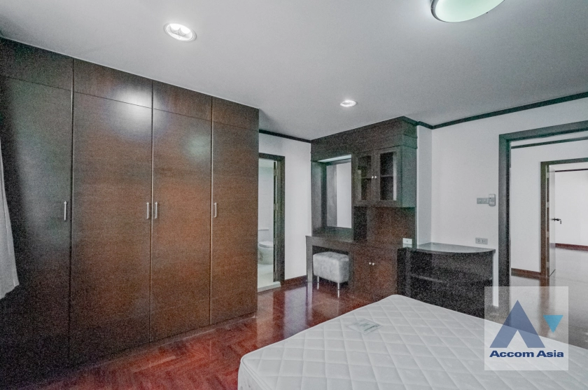 17  3 br Apartment For Rent in Sukhumvit ,Bangkok BTS Phrom Phong at Family Size Residence Starting at 280 Sqm AA28421
