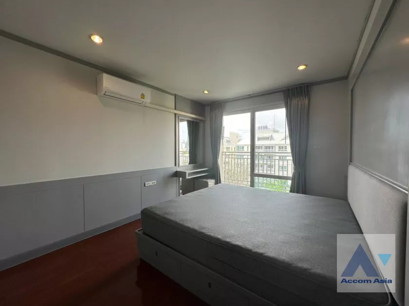  1  3 br Condominium For Rent in Sathorn ,Bangkok MRT Lumphini at Baan Siri Yenakat AA28427