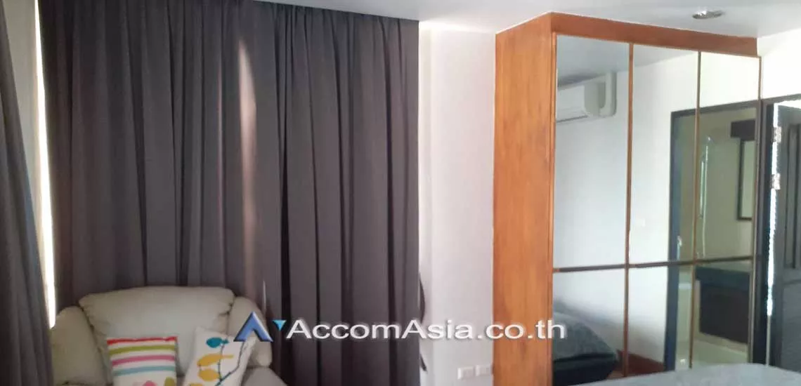 unit 2 Bedrooms  Condominium For Sale in Sukhumvit, Bangkok  near BTS Asok (AA28450)