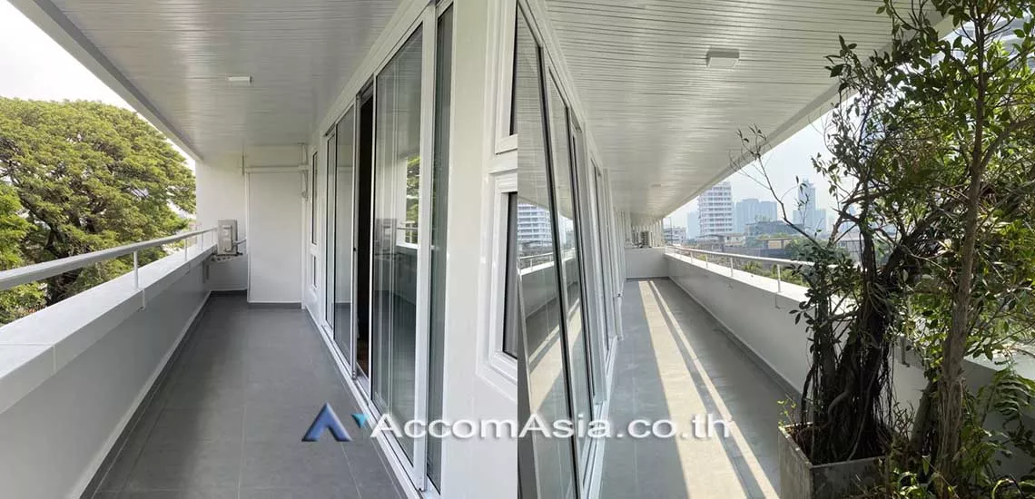 6  4 br Apartment For Rent in Sathorn ,Bangkok BTS Chong Nonsi at Low rise - Cozy Apartment AA28452