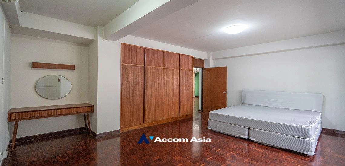 9  3 br Apartment For Rent in Sukhumvit ,Bangkok BTS Nana - MRT Sukhumvit at The classic traditional AA28457