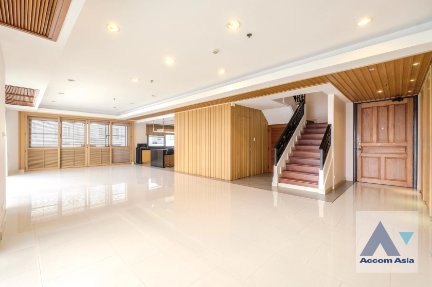 unitHuge Terrace, Private Swimming Pool, Duplex Condo |  3 Bedrooms  Condominium For Rent in Sukhumvit, Bangkok  near BTS Phrom Phong (24299)