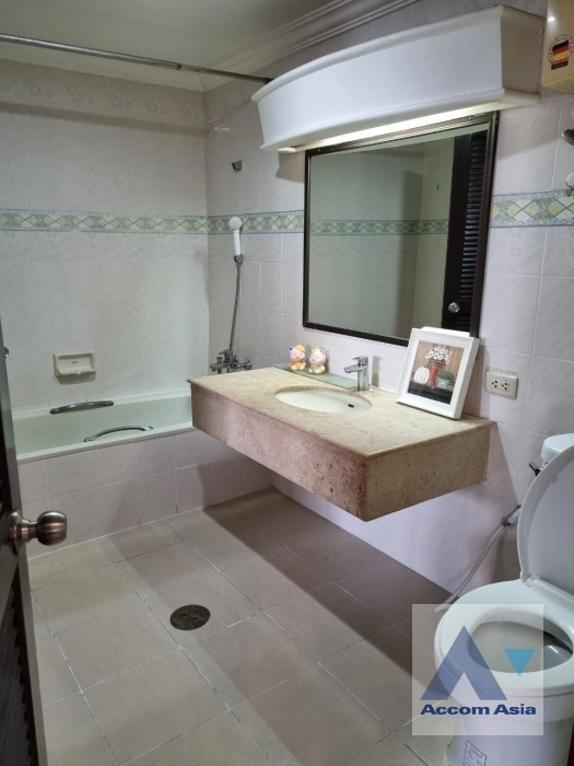 9  3 br Condominium for rent and sale in Sukhumvit ,Bangkok BTS Phrom Phong at Acadamia Grand Tower AA28485