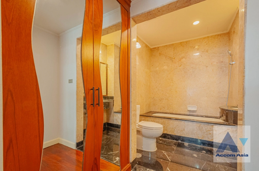 11  3 br Condominium For Rent in Sukhumvit ,Bangkok BTS Phrom Phong at Le Raffine Sukhumvit 24 24308