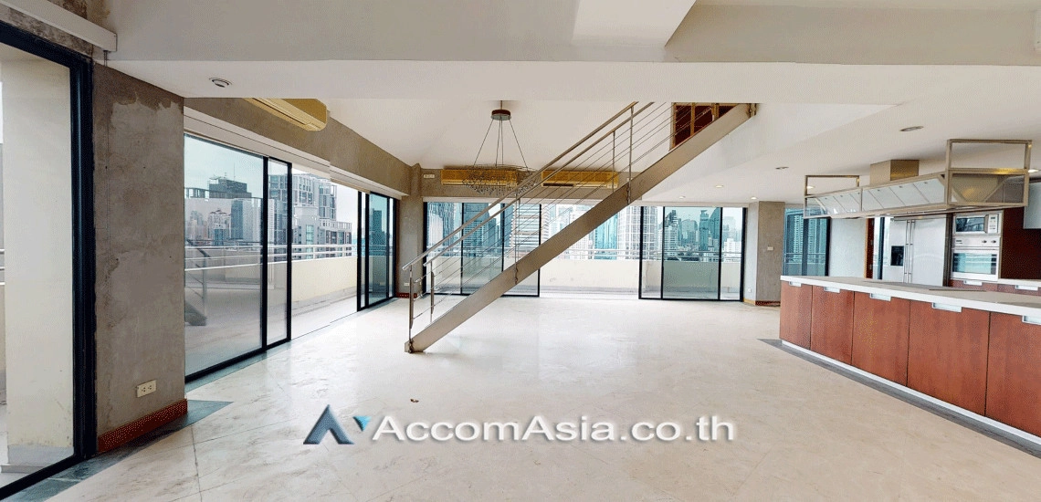 Huge Terrace, Double High Ceiling, Duplex Condo, Penthouse |  4 Bedrooms  Condominium For Sale in Sukhumvit, Bangkok  near BTS Ekkamai (AA28601)