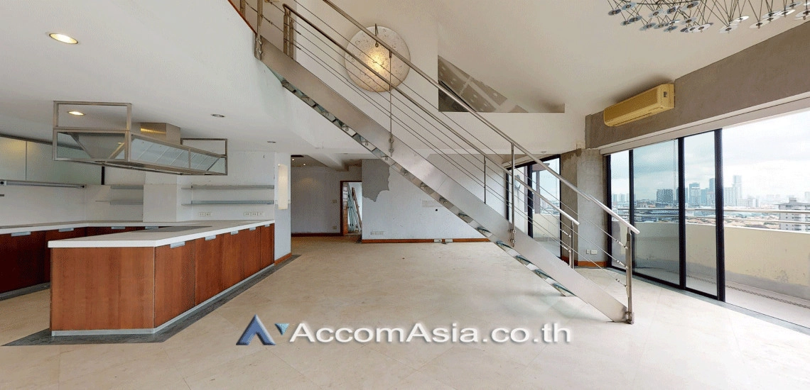  1  4 br Condominium For Sale in Sukhumvit ,Bangkok BTS Ekkamai at Beverly Hills Mansion AA28601